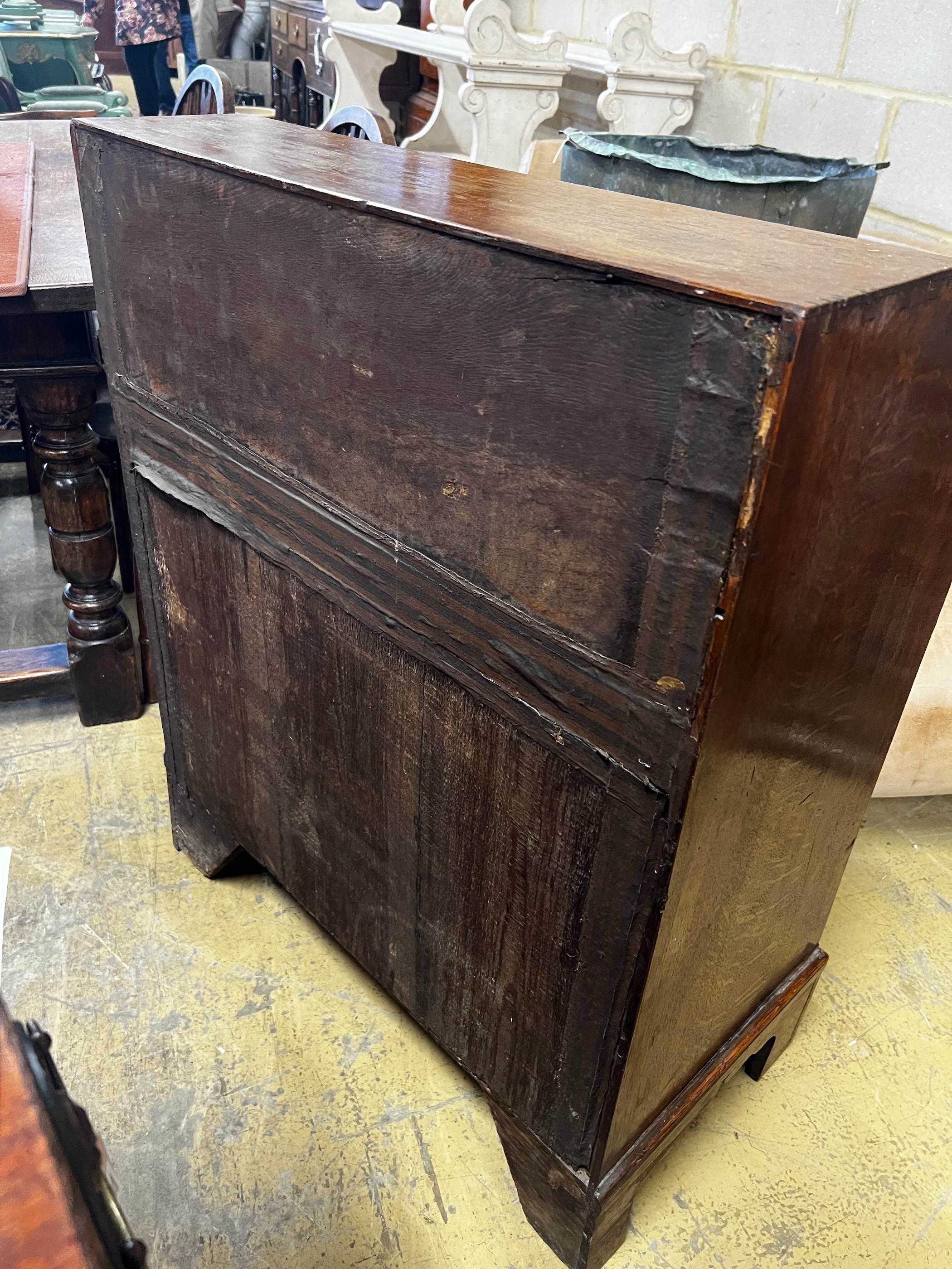 A small 18th century oak bureau, width 76cm, depth 40cm, height 94cm
